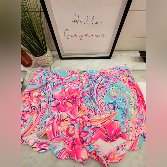 Lily Pulitzer shorts - Picture 1 of 3